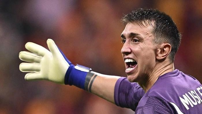 galatasarayda muslera karari okan buruk ve yonetim ortak hareket ediyor 1 pUqRiTBR