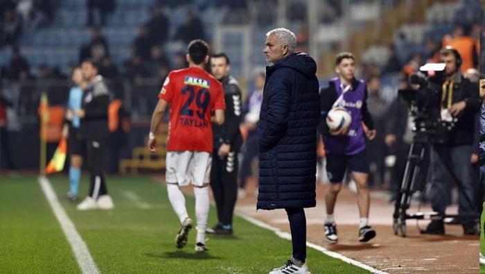 kasimpasa fenerbahce macinin ardindan yildiz isme sert elestiri giderek futboldan uzaklasiyor tadimiz NLuqtvwC