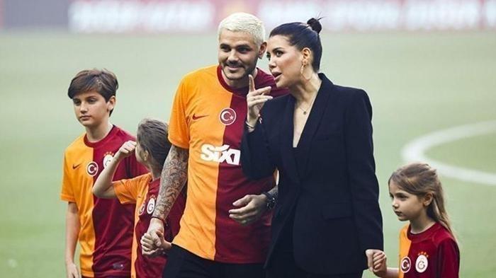 mauro icardi ve sevgilisinin ask pozlari tartisma konusu wanda naraa geri donecek 6 AUT2MyyN