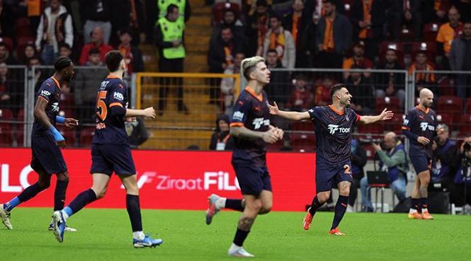 ozet rams parkta 4 gol var kazanan yok galatasaray basaksehir maci sonucu 2 2 qaStKva8