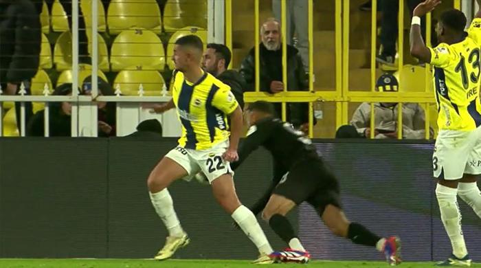 trioda fenerbahce hatayspor macinin tartismali pozisyonlari degerlendirildi kirmizi kart vermeliydi 35 YhOcefMY