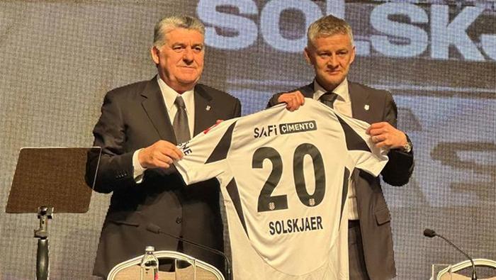 besiktastan super ligi sallayacak transfer solskjaer devreye girebilir hedef kiralamak 0 XjCHU8La