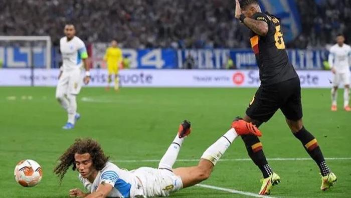 Galatasaray-Konyaspor maçına tepki çeken VAR: Pawel Raczkowski! Fransa'da çaldığı penaltı akıllara geldi 4 galatasaray konyaspor macina tepki ceken var pawel raczkowski fransada caldigi penalti akillara geldi 3 6lqbzw9f