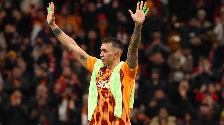 galatasarayda fernando muslera tarihe gecti taraftardan destek 4 vSy6CeHs