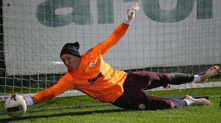 galatasarayda muslera kalesini kapatamiyor eskileri mumla aratiyor 0 li1N8EZQ