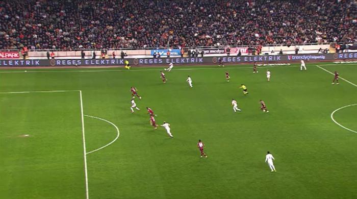 hatayspor galatasaray macinda damga vuran penalti pozisyonu trioda hakemler degerlendirdi net penalti puf Un1v2h3s