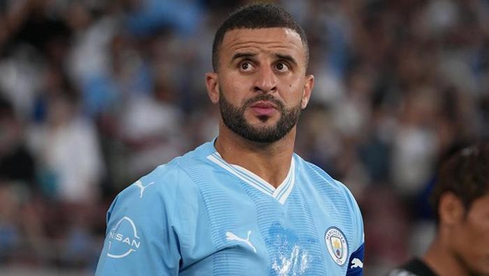 kyle walker ile siki pazarlik iste galatasarayin transferi bitirmek istedigi rakam 5 b9eAbsus