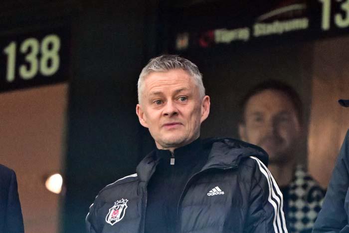 nihat kahveciden besiktas maci sonrasi solskjaer sozleri hani takim nerede ne yapacagim demistir 3