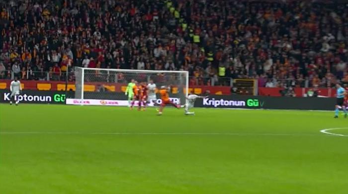 trioda galatasaray konyaspor macinin tartismali pozisyonlari degerlendirildi kirmizi karti atladi penalti yorumu 12 4bXFbXr5