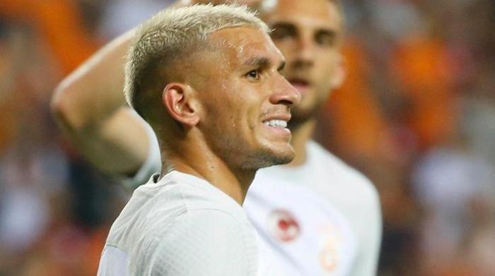 galatasarayda lucas torreira ayrilik sinyalini verdi kendi agziyla acikladi 2 PTQcHcsu