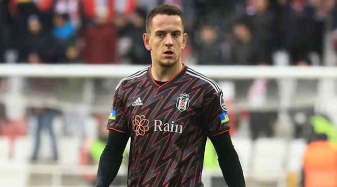 canli transfer galatasarayda yaprak dokumu transferi olay olmustu ayrilik karari aldi 5 M4DXiZA3