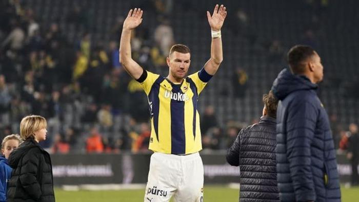 fenerbahce rizespor macinin tartismali pozisyonlari trio yorumladi hakem olsam ben de atardim an6DJUpQ