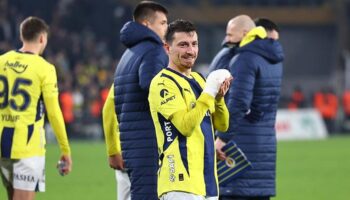 fenerbahcede mert hakan yandastan galatasaray derbisi cevabi ECQ9QAsn