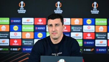 galatasaray az alkmaar maci oncesi maarten martens tepki vermek zorundalar JyRHpEXP
