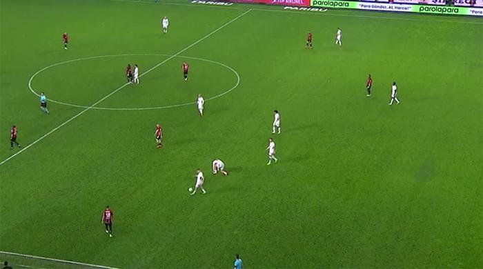 gaziantep fk galatasaray macina damga vuran anlar atlanan kirmizi kartlar golde ofsayt suphesi BDHb9MVr
