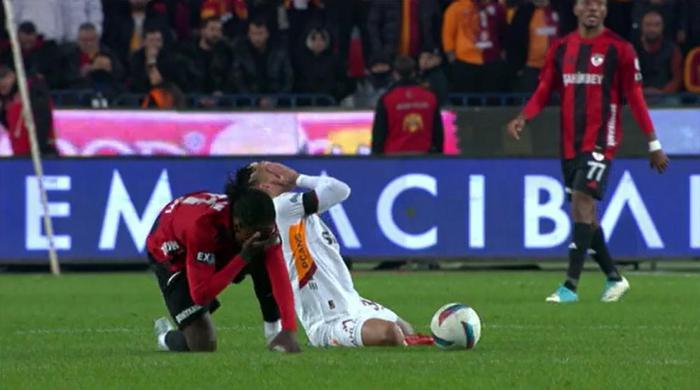 gaziantep fk galatasaray macina damga vuran anlar atlanan kirmizi kartlar golde ofsayt suphesi KEOLw4gf