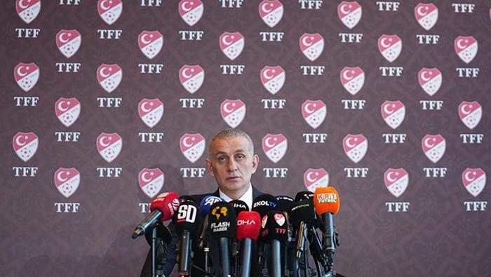 İşte derbinin VAR hakemi! UEFA'nın gözdelerinden... Galatasaray-Fenerbahçe derbisinin orta hakemi: Tanıdık, çok otoriter! 2 iste derbinin var hakemi uefanin gozdelerinden galatasaray fenerbahce derbisinin orta hakemi tanidik cok otoriter 1 B7gg1UZs
