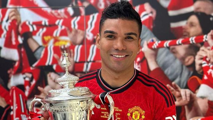 ÖZEL | Beşiktaş transferde şaha kalktı: Manchester United'dan yıldız orta saha! İşte listedeki 4 yıldız... 4 ozel besiktas transferde saha kalkti manchester uniteddan yildiz orta saha iste listedeki 4 EL3MntFB