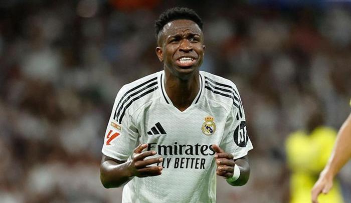Real Madrid soyunma odası fena karıştı! Kıskançlık krizleri sonrası oyuncular kapıya dayandı 1 real madrid soyunma odasi fena karisti kiskanclik krizleri sonrasi oyuncular kapiya dayandi 0 q7wzEd9F