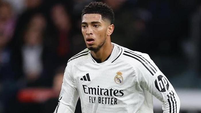 Real Madrid soyunma odası fena karıştı! Kıskançlık krizleri sonrası oyuncular kapıya dayandı 6 real madrid soyunma odasi fena karisti kiskanclik krizleri sonrasi oyuncular kapiya dayandi 5 AEgyfEWu