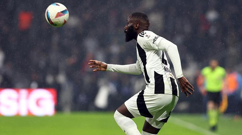 solskjaer ile bambaska besiktas takimin cehresini degistirdi 1 zGdpsPXM