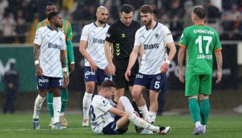 trioda alanyaspor fenerbahce macinin tartismali pozisyonlari degerlendirildi penalti beklenen anlar kirmizi kart suphesi ieJ45JBU