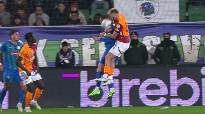 Trio'da Çaykur Rizespor - Galatasaray maçının tartışmalı pozisyonları değerlendirildi: Osimhen'in golünde faul var mı? 'O eli ben de gördüm...' 10 trioda caykur rizespor galatasaray macinin tartismali pozisyonlari degerlendirildi osimhenin golunde faul var mi 2seykz5c