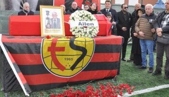 turk futbolunun unutulmaz isimlerinden fethi heper son yolculuguna ugurlandi umqWp5S6