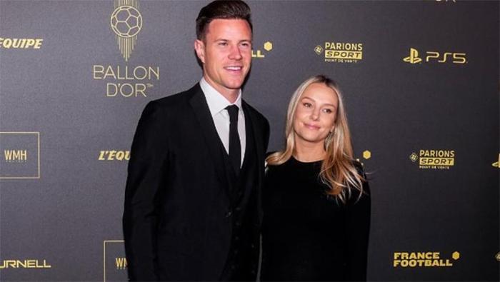 8 yıllık evliliği ihanet bitirdi! Barcelona'nın kalecisi Ter Stegen'i eşi antrenörüyle aldattı 5 8 yillik evliligi ihanet bitirdi barcelonanin kalecisi ter stegeni esi antrenoruyle aldatti 4 FgWvHUrA
