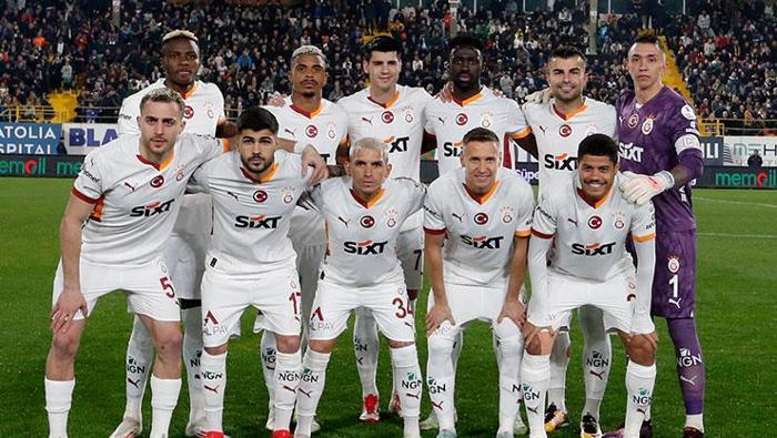 Alanyaspor – Galatasaray maçının ardından uyardı! ‘Bu kadro ile bu oyun olmaz’ | 'Deneme tahtası' 15 alanyaspor galatasaray macinin ardindan uyardi bu kadro ile bu oyun olmaz deneme ZsugWNlr