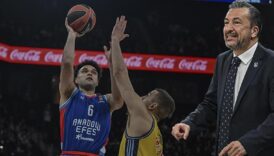 anadolu efese evinde yan bakilmiyor anadolu efes 98 73 alba berlin pyey8keU