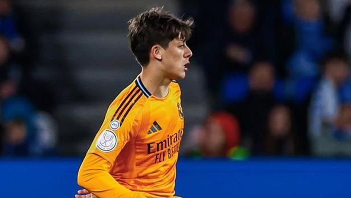 'Arda Güler'in sihri buharlaştı' İspanyol basını çarmıha gerdi: Real Madrid'deki en eksik oyuncu 7 arda gulerin sihri buharlasti ispanyol basini carmiha gerdi real madriddeki en eksik oyuncu 6 PBS1vvMT