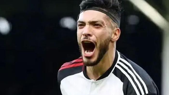 Beşiktaş 3 yıldız futbolcu için kolları sıvadı! Transfer dönemine damga vurabilir... 6 besiktas 3 yildiz futbolcu icin kollari sivadi transfer donemine damga vurabilir 5 i1tSQb6M