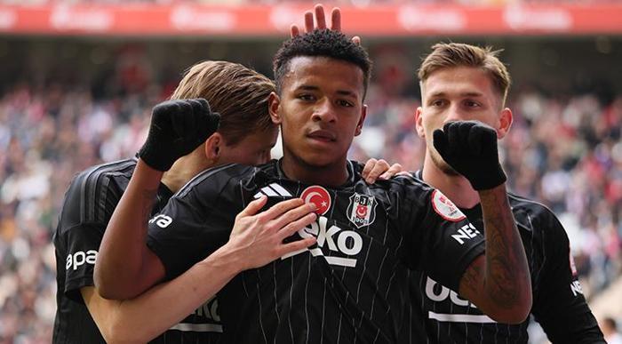 Beşiktaş Kerem Aktürkoğlu'nun arkadaşını transfer etmek istiyor! Solskjaer'den transfer hamlesi 1 besiktas kerem akturkoglunun arkadasini transfer etmek istiyor solskjaerden transfer hamlesi 0 n4tbHSH4