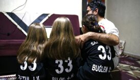 besiktasli baba uc kizina bjk seklinde kodlanan isimler verdi QUYbILjq