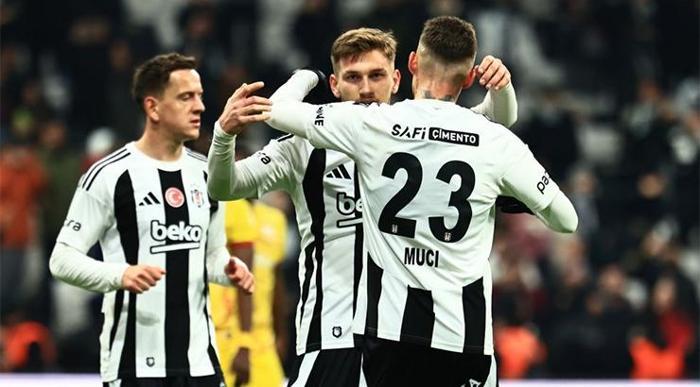 Beşiktaş'ta bir transfer üç ayrılık! Eduard Graf mesaiye başladı 2 besiktasta bir transfer uc ayrilik eduard graf mesaiye basladi 1 tK8hVWzz