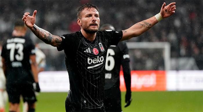Beşiktaş'ta bir transfer üç ayrılık! Eduard Graf mesaiye başladı 6 besiktasta bir transfer uc ayrilik eduard graf mesaiye basladi 5 NXRzsCv4