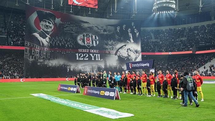Beşiktaş'tan 122. yıla özel dev koreografi! İşte o kareler... 1 besiktastan 122 yila ozel dev koreografi iste o kareler 0 n8kViwZZ