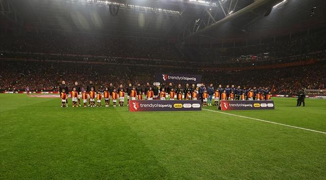 Canlı Anlatım (ÖZET) Galatasaray - Fenerbahçe maç sonucu: 0-0 | Dev derbi sessiz geçti! 7 canli anlatim ozet galatasaray fenerbahce mac sonucu 0 0 dev derbi sessiz gecti 1eXT5Bww