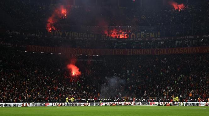 Canlı Anlatım (ÖZET) Galatasaray - Fenerbahçe maç sonucu: 0-0 | Dev derbi sessiz geçti! 2 canli anlatim ozet galatasaray fenerbahce mac sonucu 0 0 dev derbi sessiz gecti b2d5PCOK