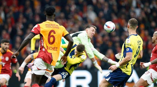 Canlı Anlatım (ÖZET) Galatasaray - Fenerbahçe maç sonucu: 0-0 | Dev derbi sessiz geçti! 5 canli anlatim ozet galatasaray fenerbahce mac sonucu 0 0 dev derbi sessiz gecti fDDEhYC1