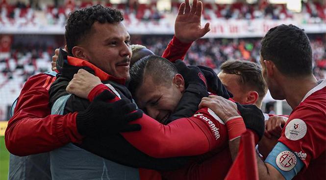 canli antalyaspor besiktas maci ne zaman saat kacta hangi kanalda canli yayinlanacak ziraat turkiye