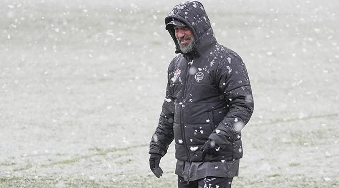 canli eyupspor besiktas maci canli anlatim eyupspor besiktas maci kadrosu F461m9yz