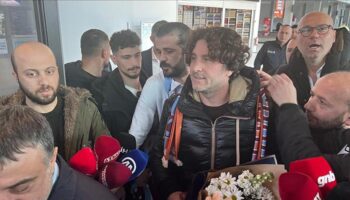 canli senol gunesten imza toreninde carpici fatih tekke aciklamasi isine karismayacagiz OW8x1cQZ