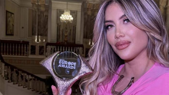 China Suarez'e niyet Wanda Nara'ya kısmet! Meğer İstanbul'a bu yüzden gelmiş 3 china suareze niyet wanda naraya kismet meger istanbula bu yuzden gelmis 2 IDWRdedy