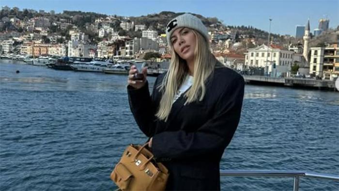 China Suarez'e niyet Wanda Nara'ya kısmet! Meğer İstanbul'a bu yüzden gelmiş 5 china suareze niyet wanda naraya kismet meger istanbula bu yuzden gelmis 4 myZ927b7