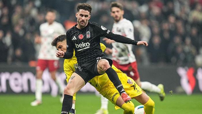 Deniz Çoban, Beşiktaş - Gaziantep FK maçının tartışmalı pozisyonlarını yorumladı: '3 kırmızı kartı atladı' 1 deniz coban besiktas gaziantep fk macinin tartismali pozisyonlarini yorumladi 3 kirmizi karti atladi Kamc1SIM