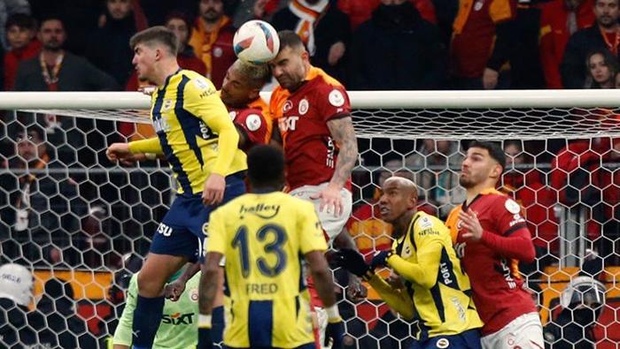 Derbi maçının ardından Galatasaray için çarpıcı yorum: 'Pirus zaferi' | 'Korner atamadan bitirdi' 14 derbi macinin ardindan galatasaray icin carpici yorum pirus zaferi korner atamadan bitirdi 13 GfdnlkTB