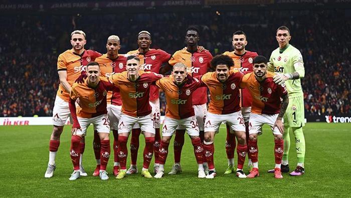 Derbi sonrası Okan Buruk'tan yönetime 'Düşündüklerimiz olmadı!' Takıma özel mektup 1 derbi sonrasi okan buruktan yonetime dusunduklerimiz olmadi takima ozel mektup 0 Yt7lyQdK