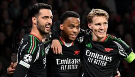 devler liginde cilgin mac arsenalden tarihi galibiyet psv arsenal maci sonucu 1 7 2KBs9WFV